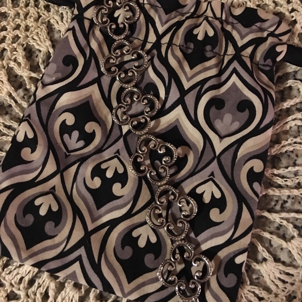 EUC - Brighton “Soft Fleur de lis” Clasp Bracelet